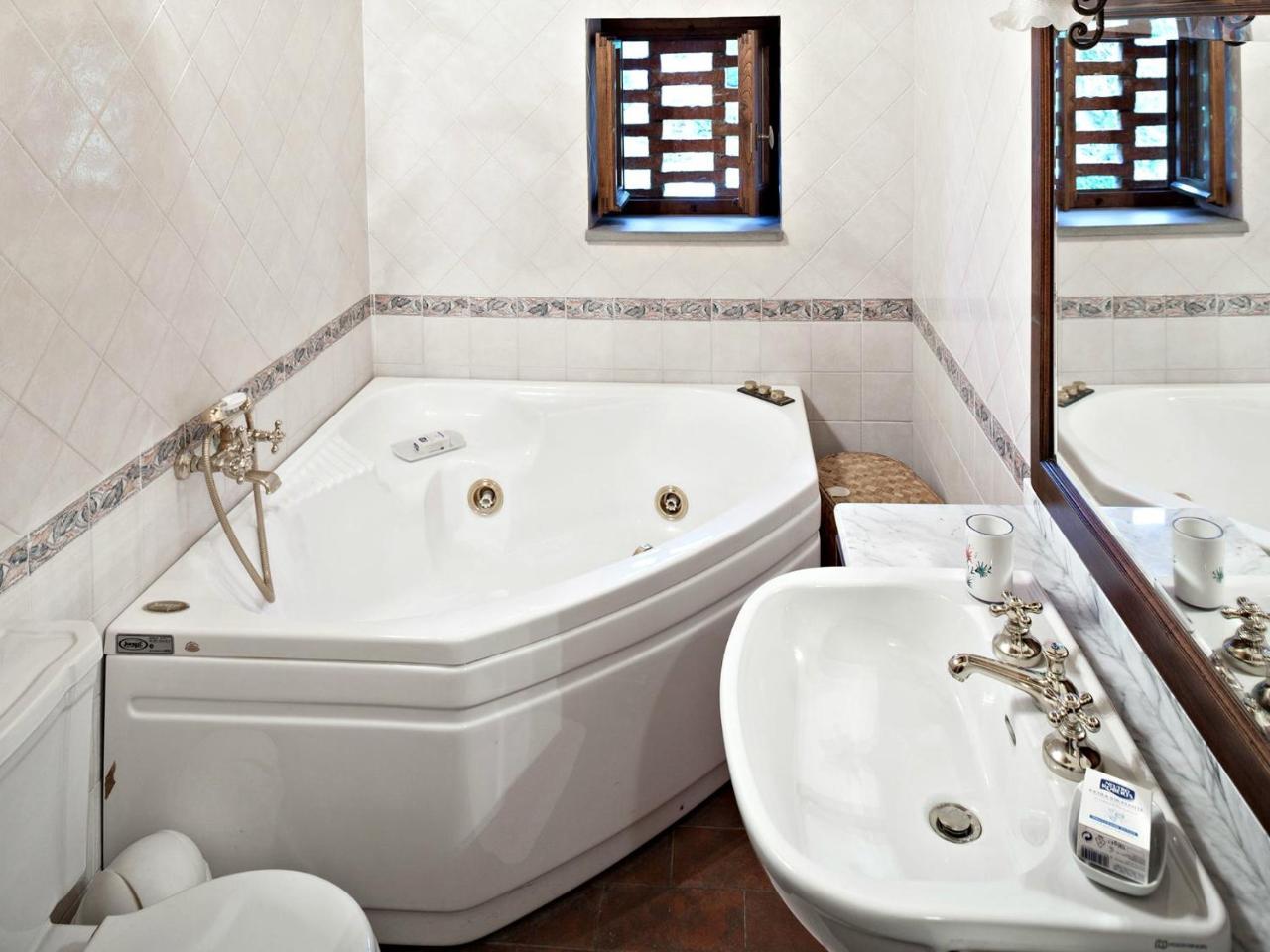 Villa Eleonora Ampinana エクステリア 写真