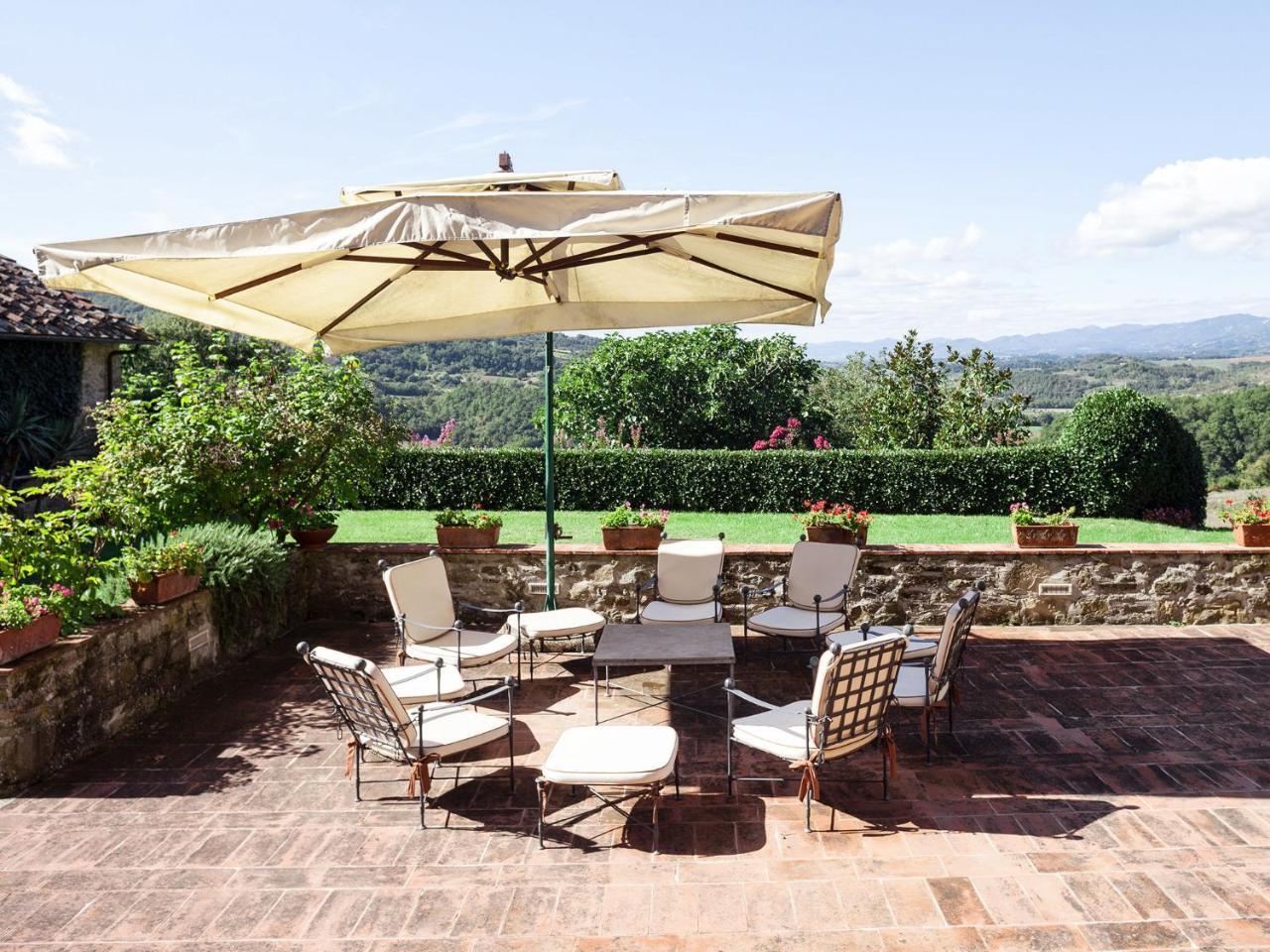 Villa Eleonora Ampinana エクステリア 写真